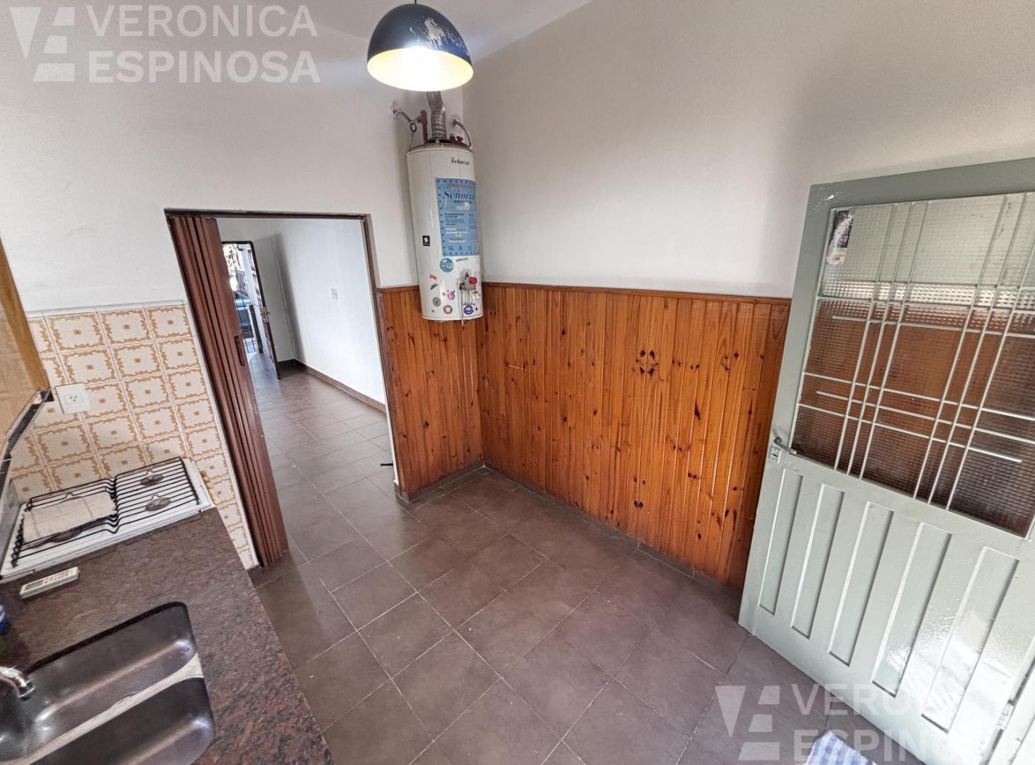 Foto de Casa Castelar Norte en venta, TRES AMBIENTES COCHERA, imagen 5