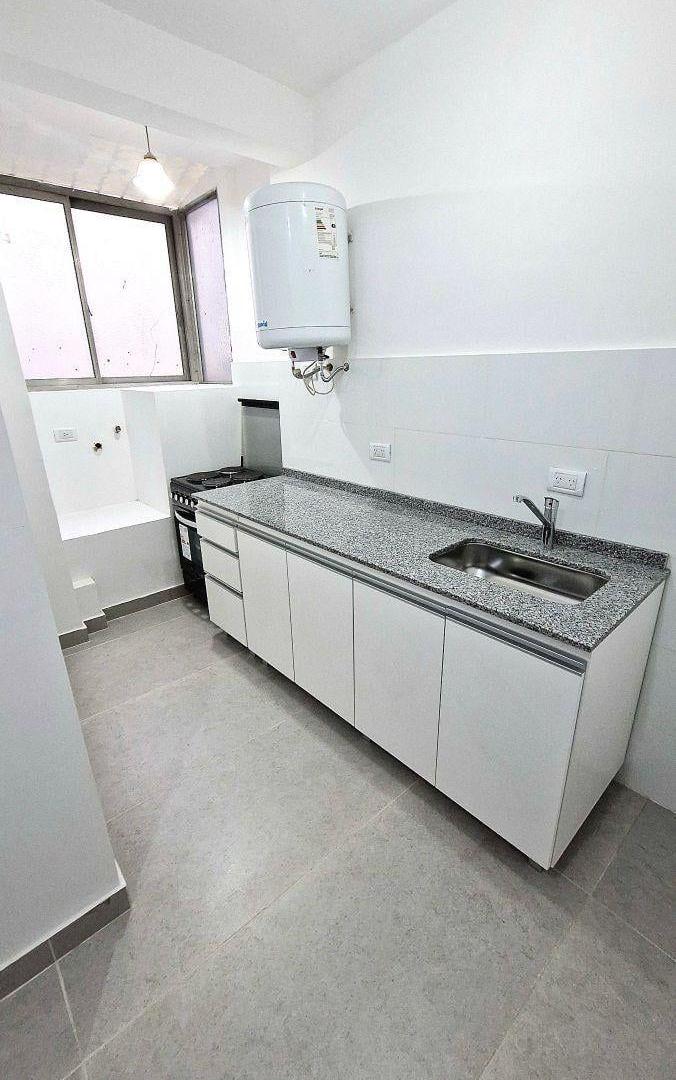 Foto de DEPARTAMENTO A NUEVO 2 AMBIENTES FLORESTA NORTE OPORTUNIDAD, imagen 5
