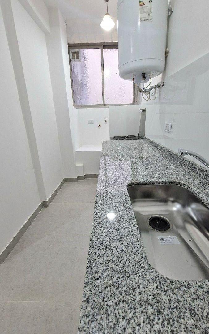 Foto de DEPARTAMENTO A NUEVO 2 AMBIENTES FLORESTA NORTE OPORTUNIDAD, imagen 2
