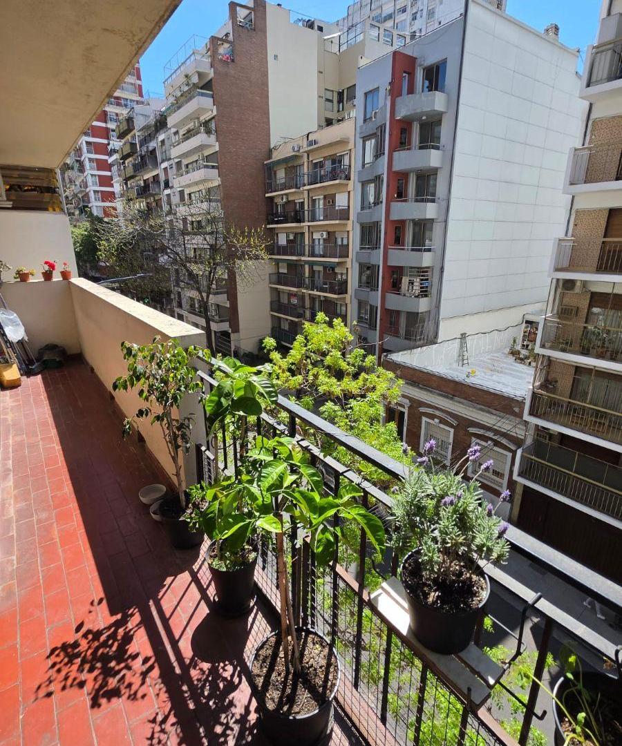 Foto de TRES AMBIENTES CON DEPENDENCIA EN BARRIO NORTE!! AL FRENTE CON BALCON, imagen 1