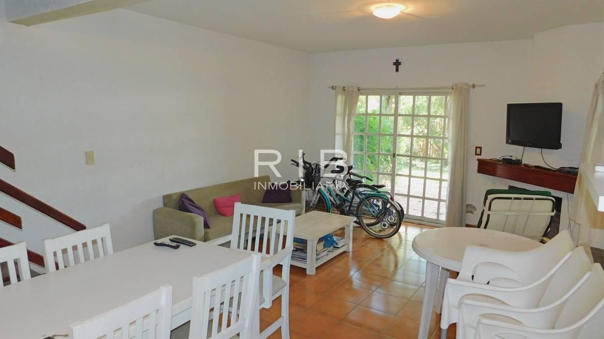 Triplex de 3 ambientes con Acceso áreas deportivas y sociales