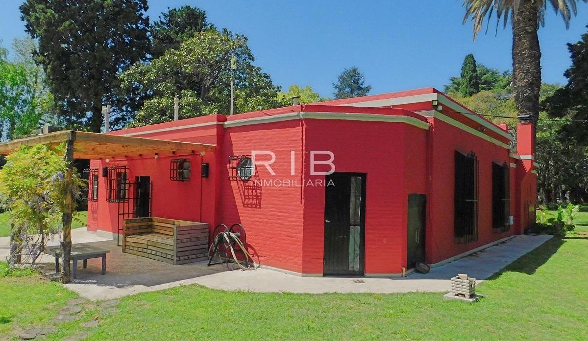 Fracción de 3300 m2 sobre Ruta 8 a metros de Calle Chile