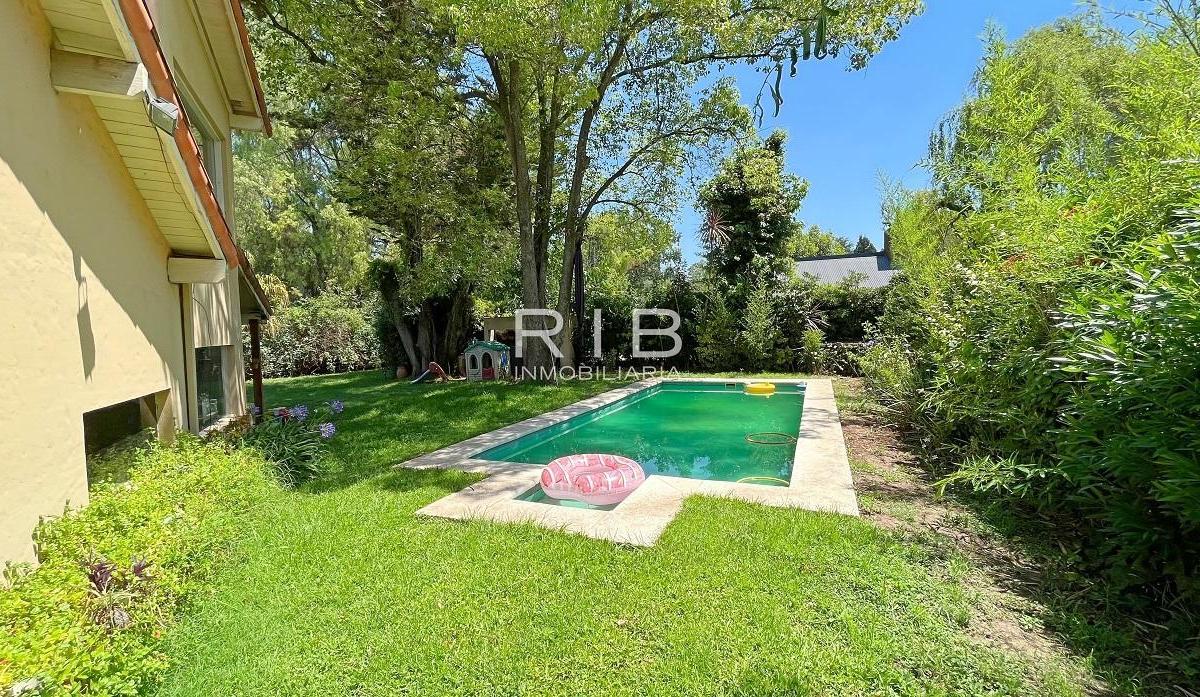 Propiedad sobre 800 m2 en muy buena ubicación