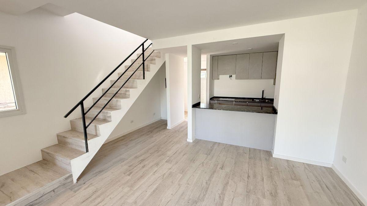 Foto de Duplex de 4 ambientes con Jardín y Parrilla, imagen 3
