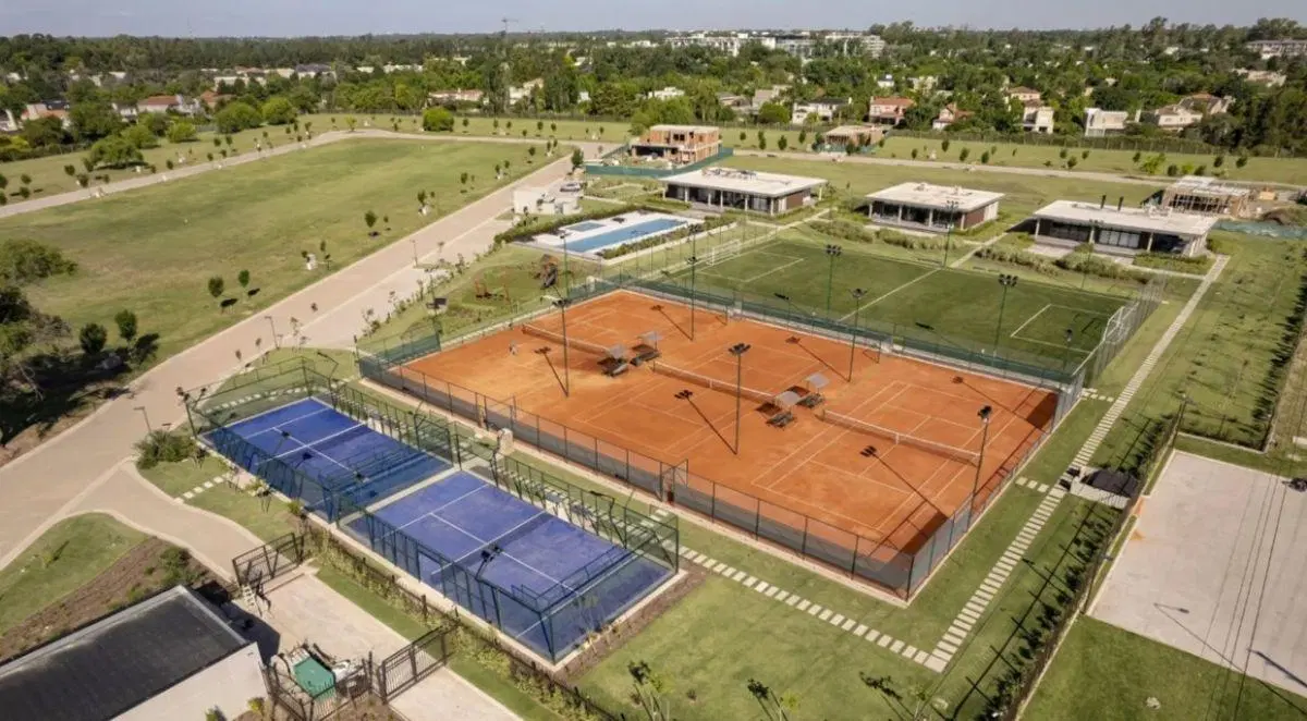 Excelente Propiedad Moderna - Entrega fines 2026 2