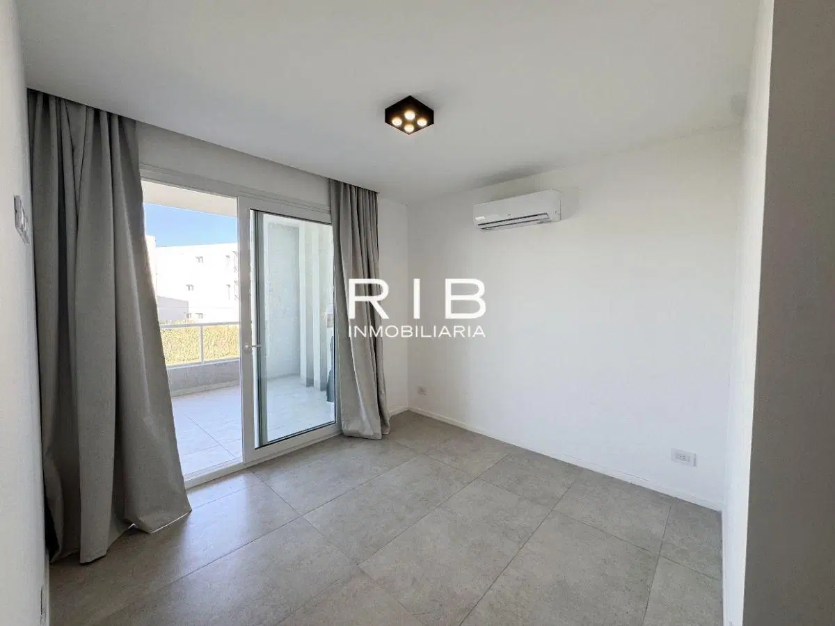 Pilará Townhouses - Alquiler Anual de 3 ambientes luminosos 2