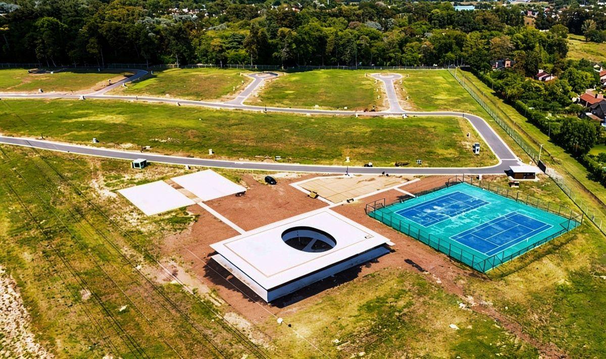 Foto de Excelente terreno de 1210 m2 en Esquina, imagen 2
