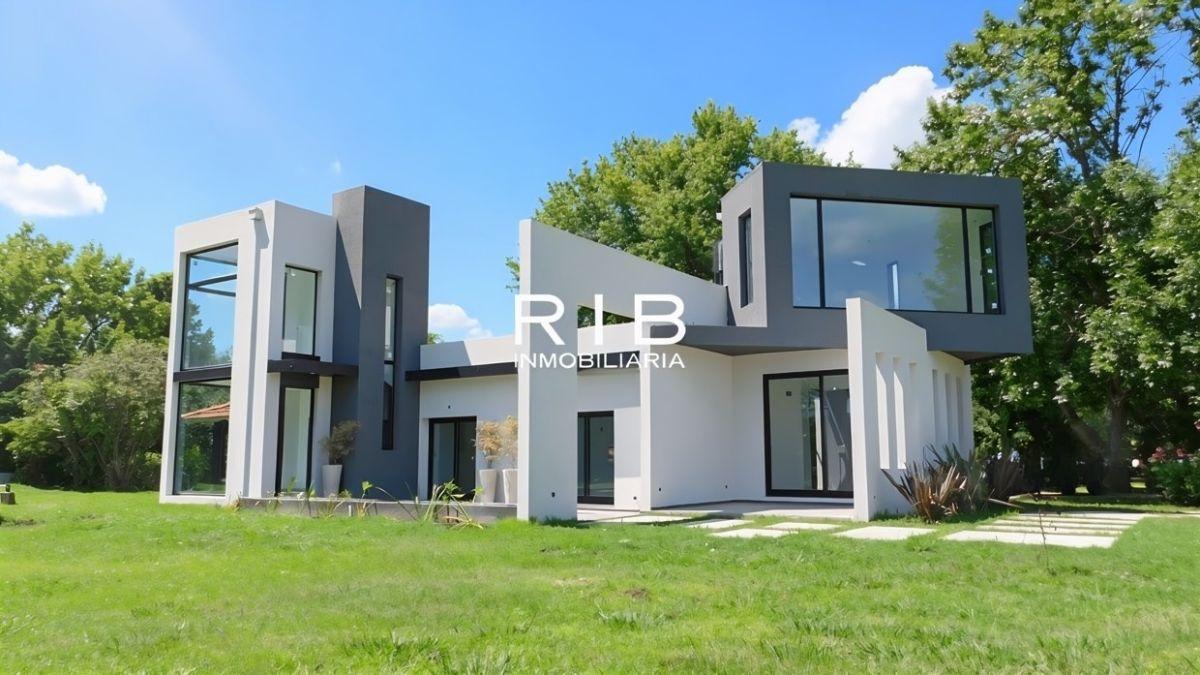Foto de Venta con Renta - Impecable Propiedad Moderna sobre el GOLF, imagen 1