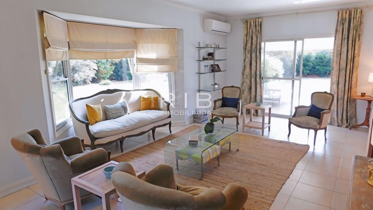 Foto de Excelente Propiedad con 4 Dormitorios sobre 2050 m², imagen 4