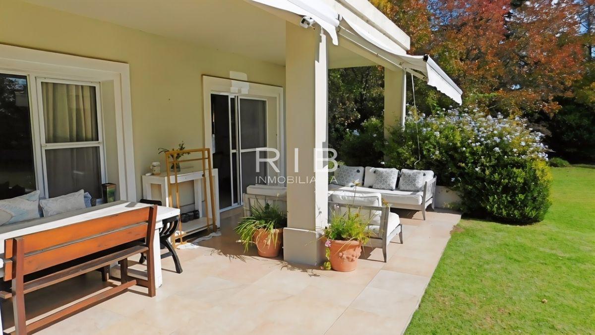 Foto de Excelente Propiedad con 4 Dormitorios sobre 2050 m², imagen 3