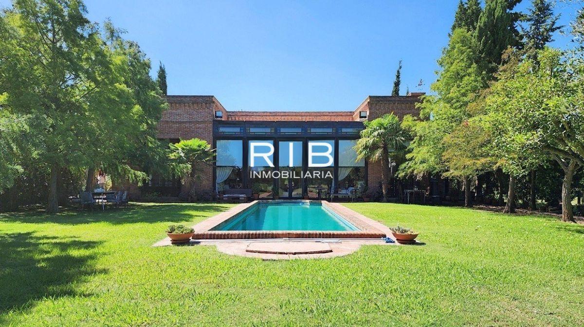 Foto de Importante Villa Italiana sobre el Golf, imagen 1