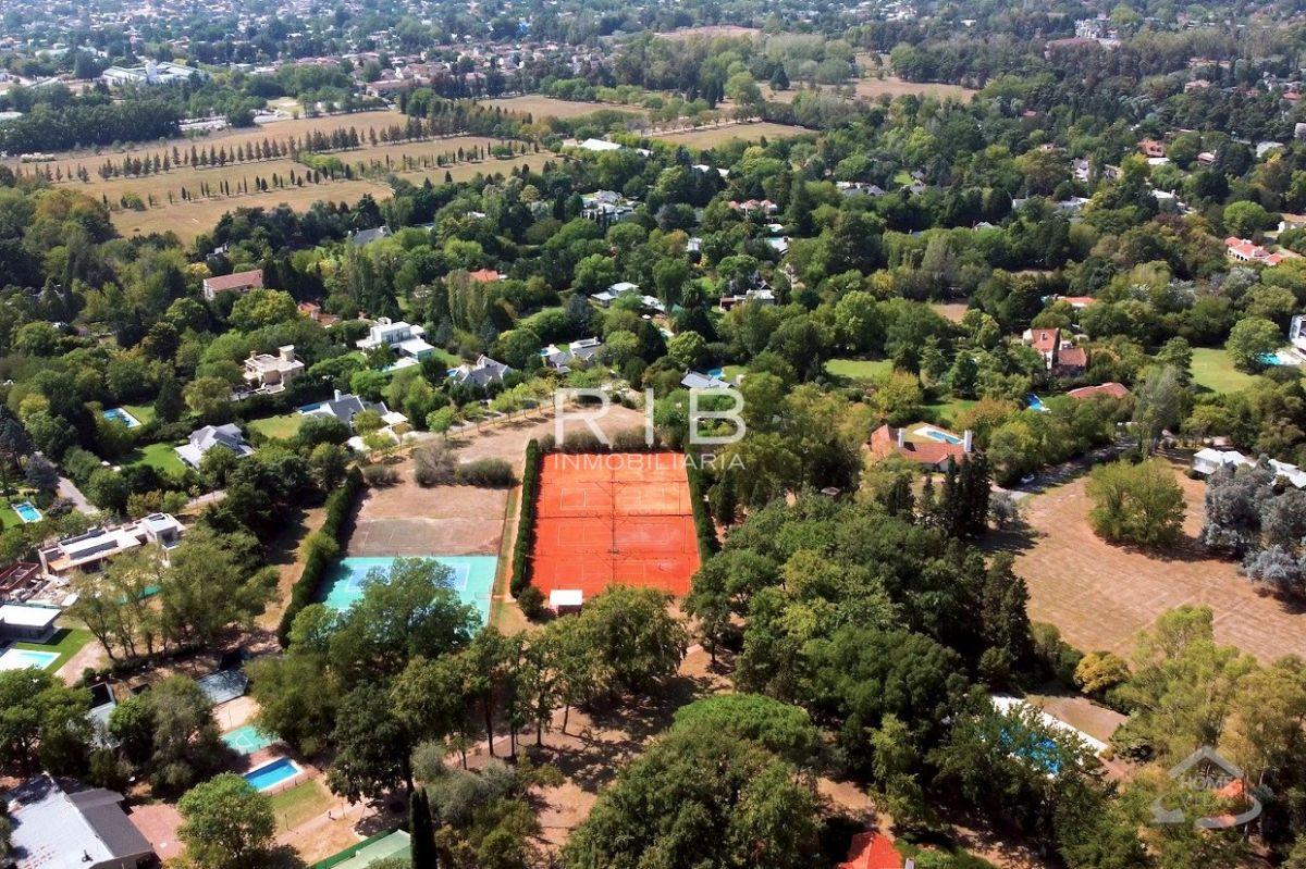 Foto de Lote Central de 1940 m2 - Carmel CC, imagen 3