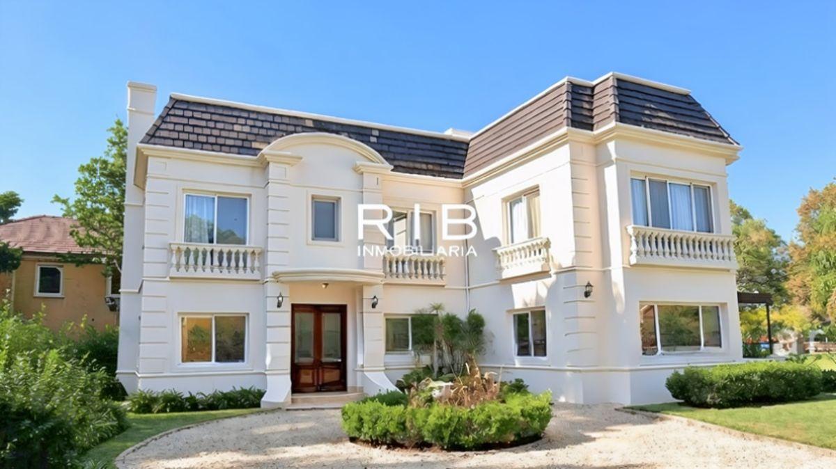 Foto de Excelente Propiedad Francesa con 5 dormitorios sobre 860 m2 - La, imagen 1