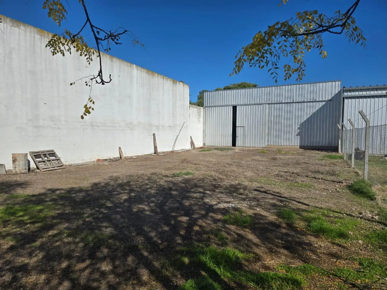 VENTA| GALPÓN AMPLIO en SAN FRANCISCO- CÓROBA 2