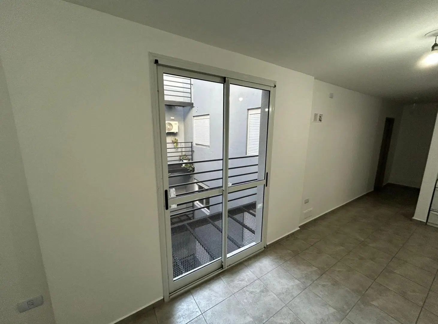 ALQUILER| Departamento 1 dormitorio. con PILETA FRENTE A CIUDAD UNIVERSITARIA - TAP4951733 2