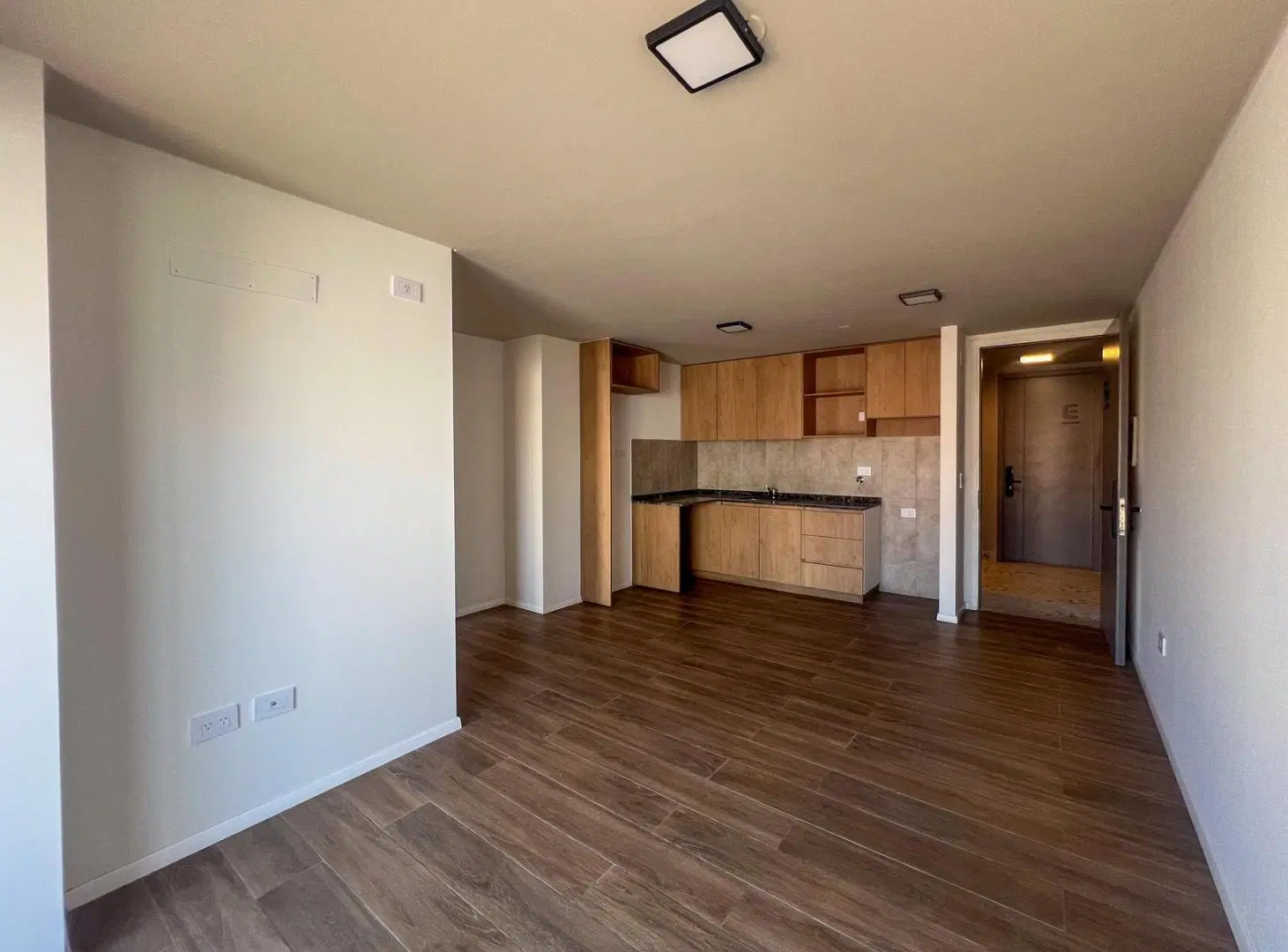 VENTA| Departamento en NUEVA CÓRDOBA CON GRAN BALCÓN - TBU50123 AP6411745 2