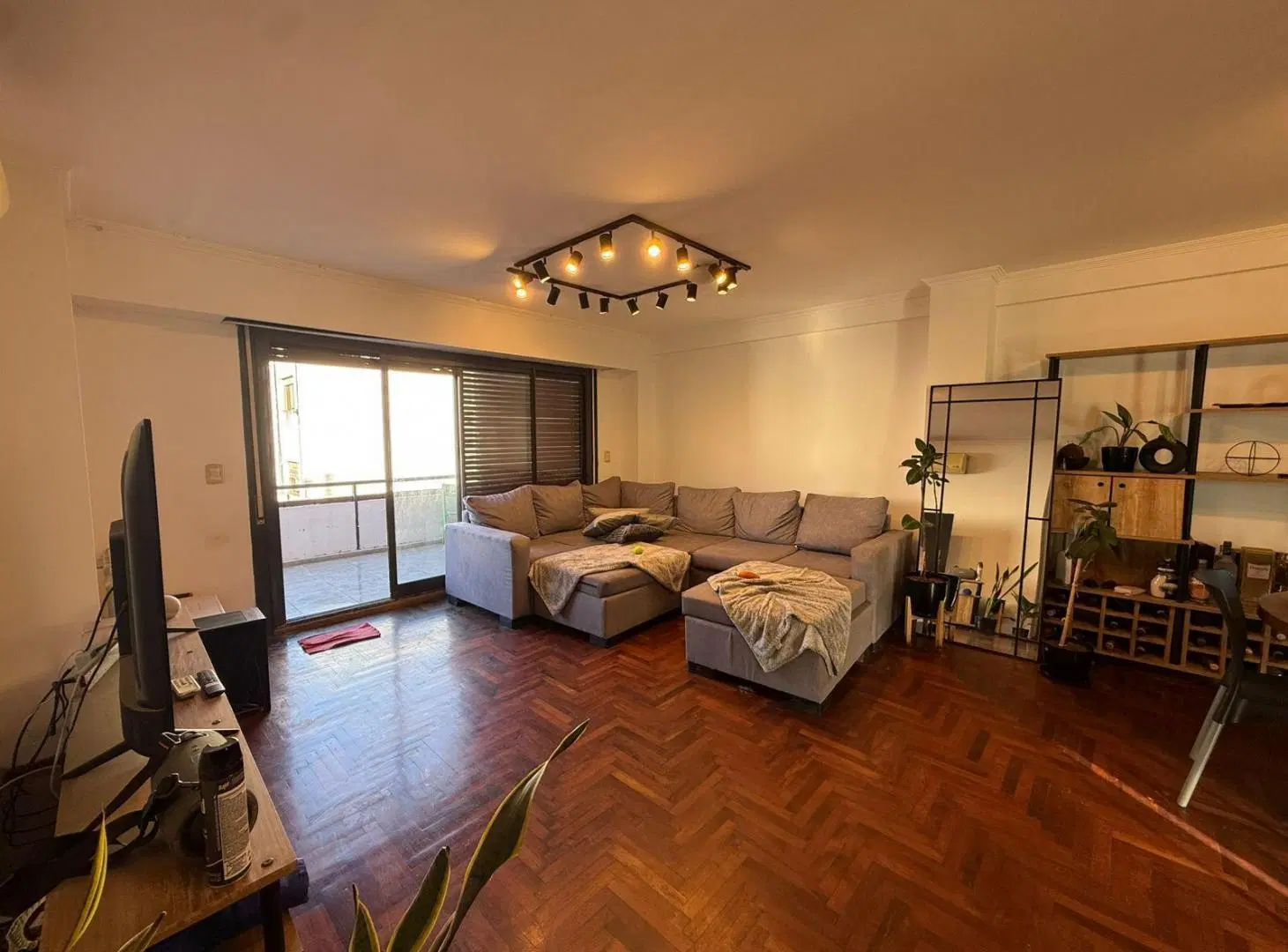 VENTA| Depto APTO CREDITO 3 dormitorios  CON 2 COCHERAS en Nueva Córdoba - TAP8006371 4