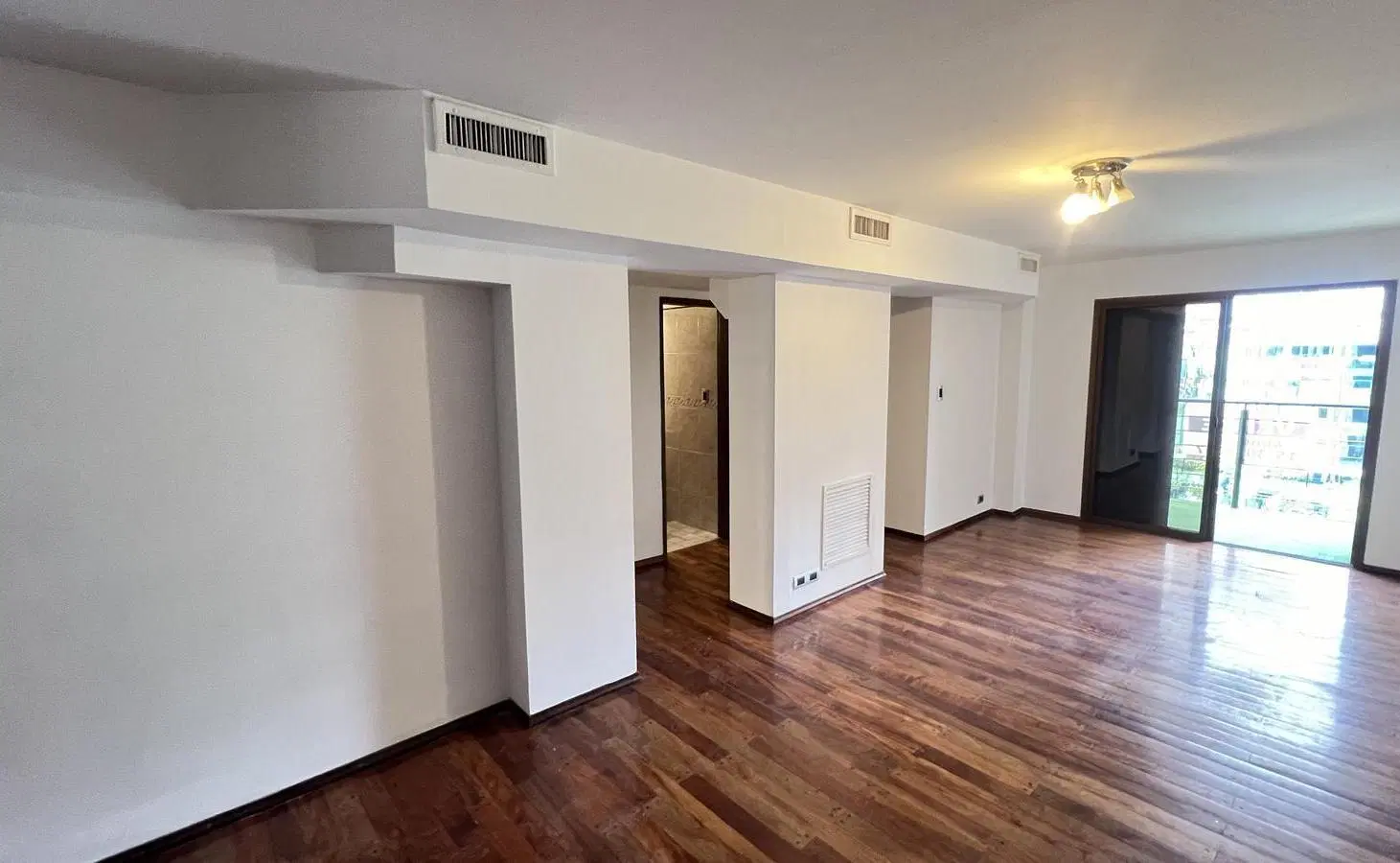 ALQUILER| Departamento 3 Dormitorios CON COCHERA en Cofico - TAP6057479 4