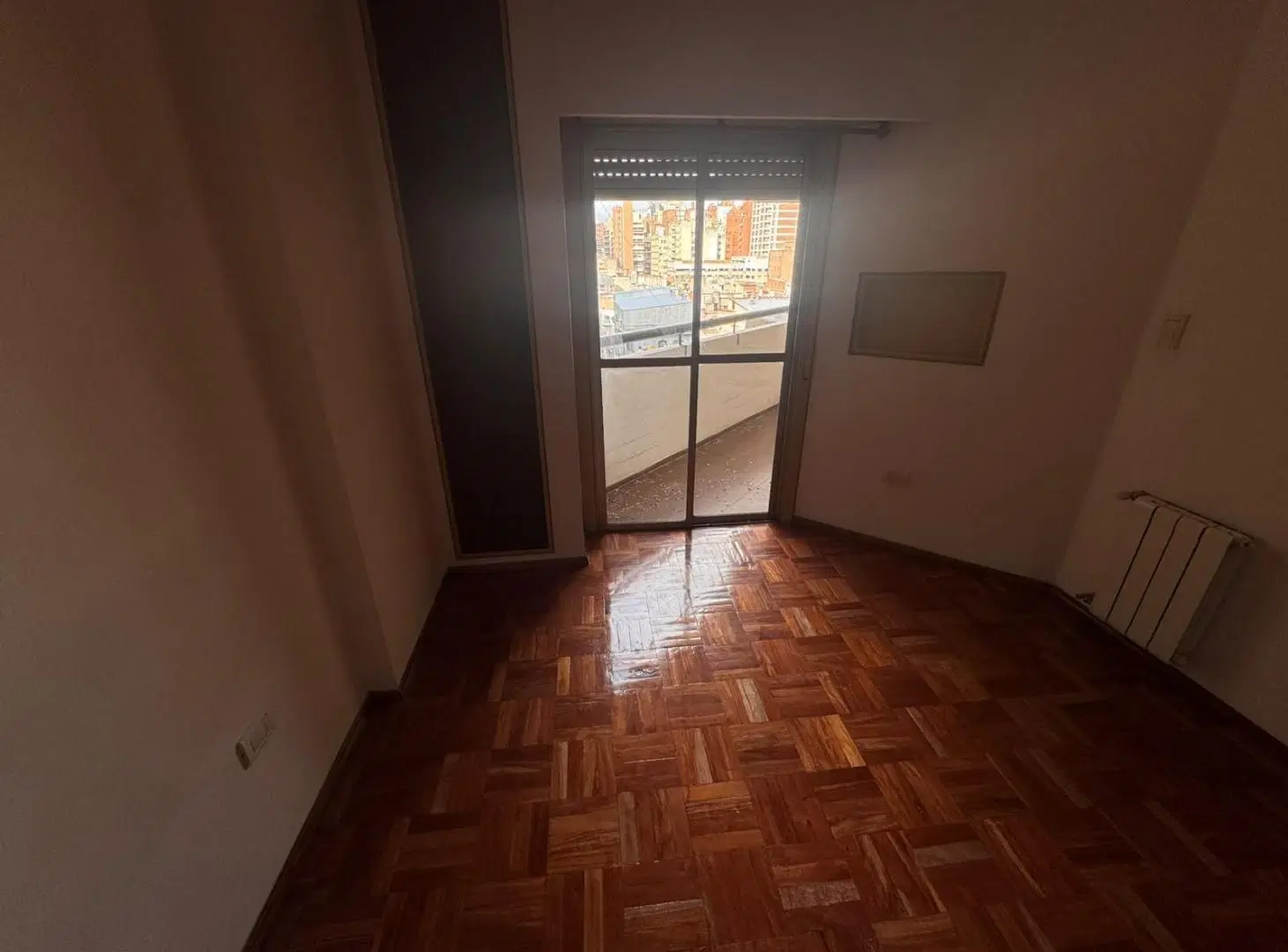 ALQUILER| Departamento 1 Dorm. amplio con BALCÓN en el Centro de Córdoba - TAP8361559 2
