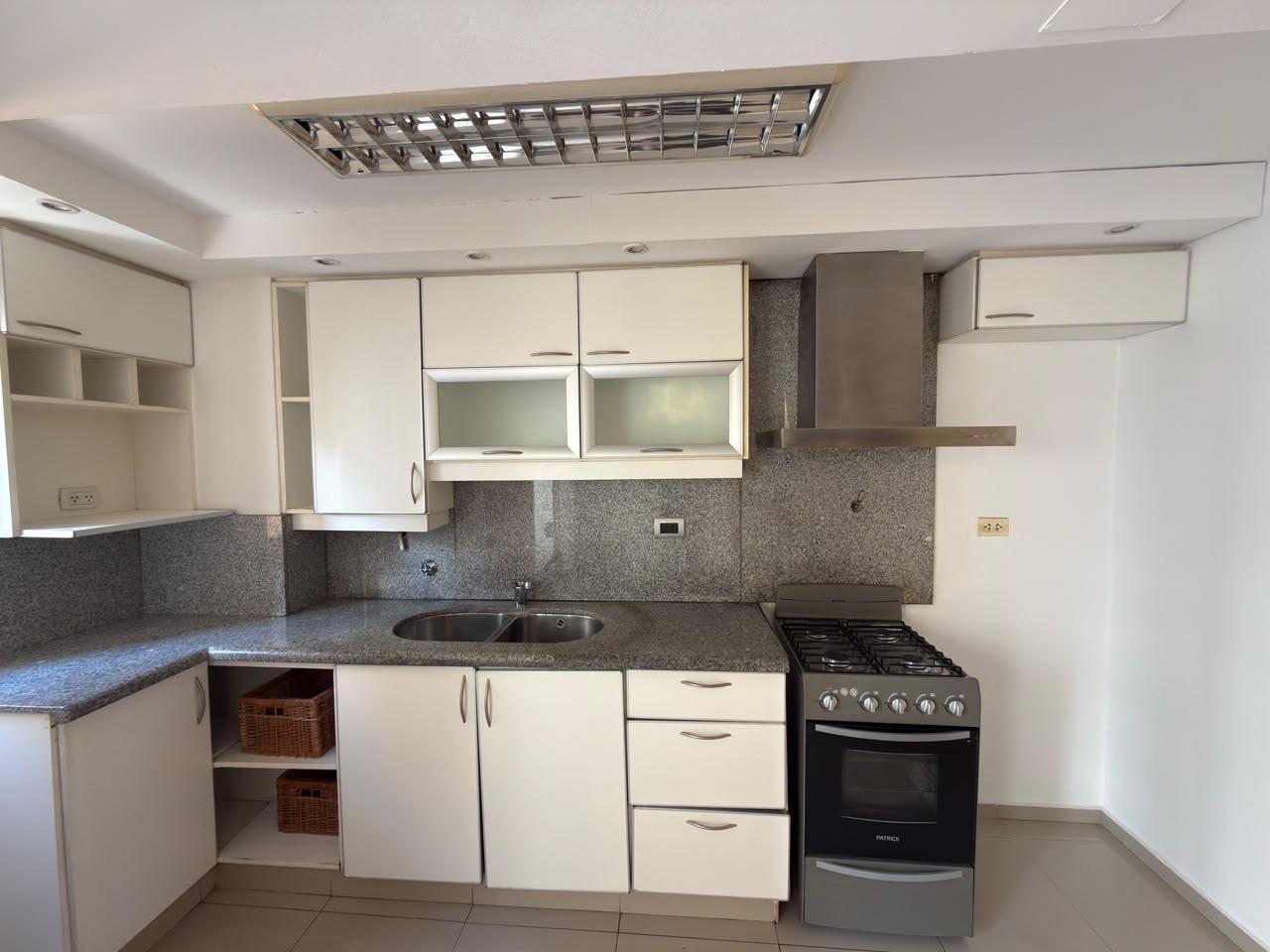 Foto de ALQUILER| Departamento 2 Dormitorios con Balcón en Nueva Córdoba, imagen 1