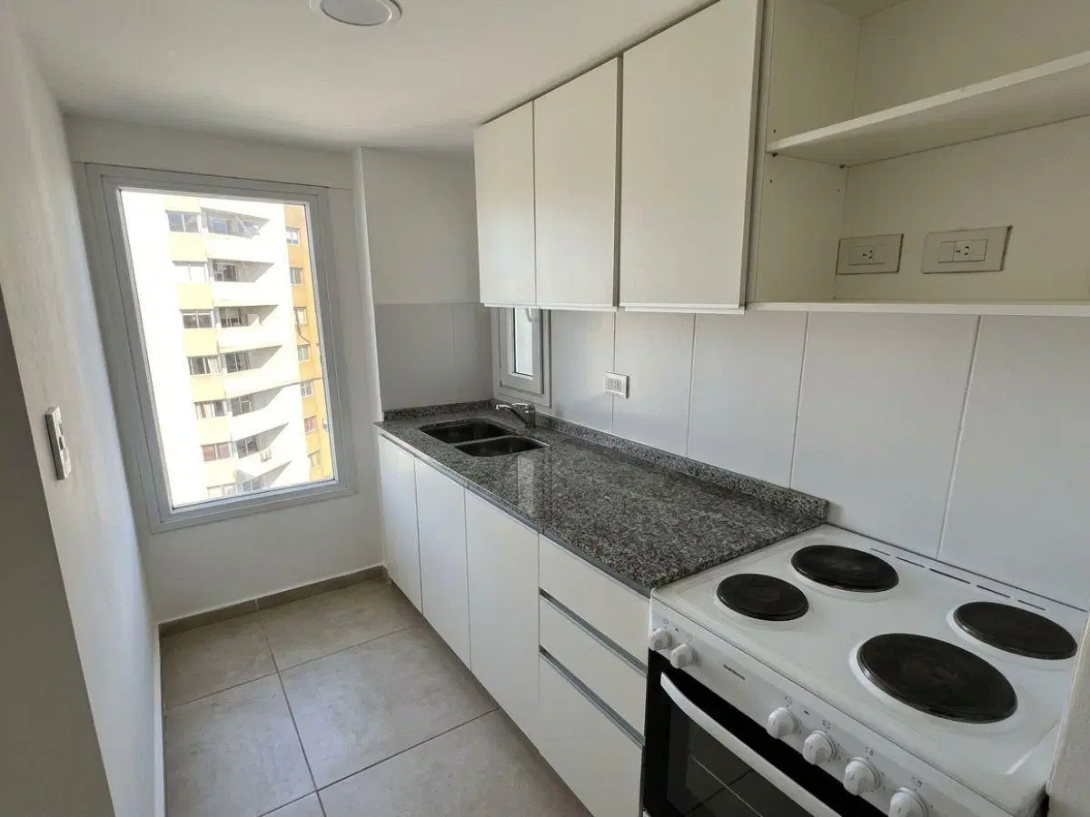ALQUILER| Departamento 1 Dormitorio en Güemes - TAP8435460 4