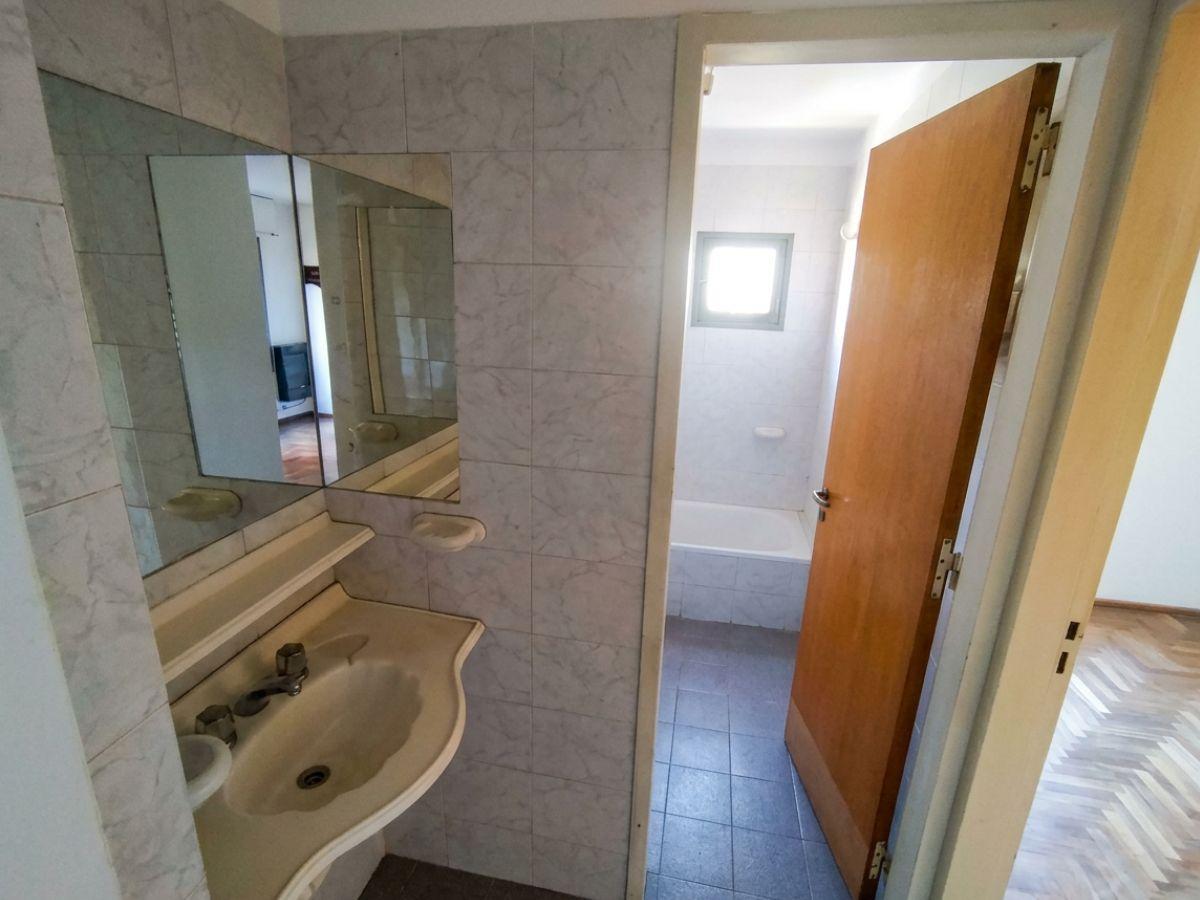 Foto de ALQUILER| Departamento 1 Dormitorio en barrio GÜEMES - TAP5570913, imagen 2