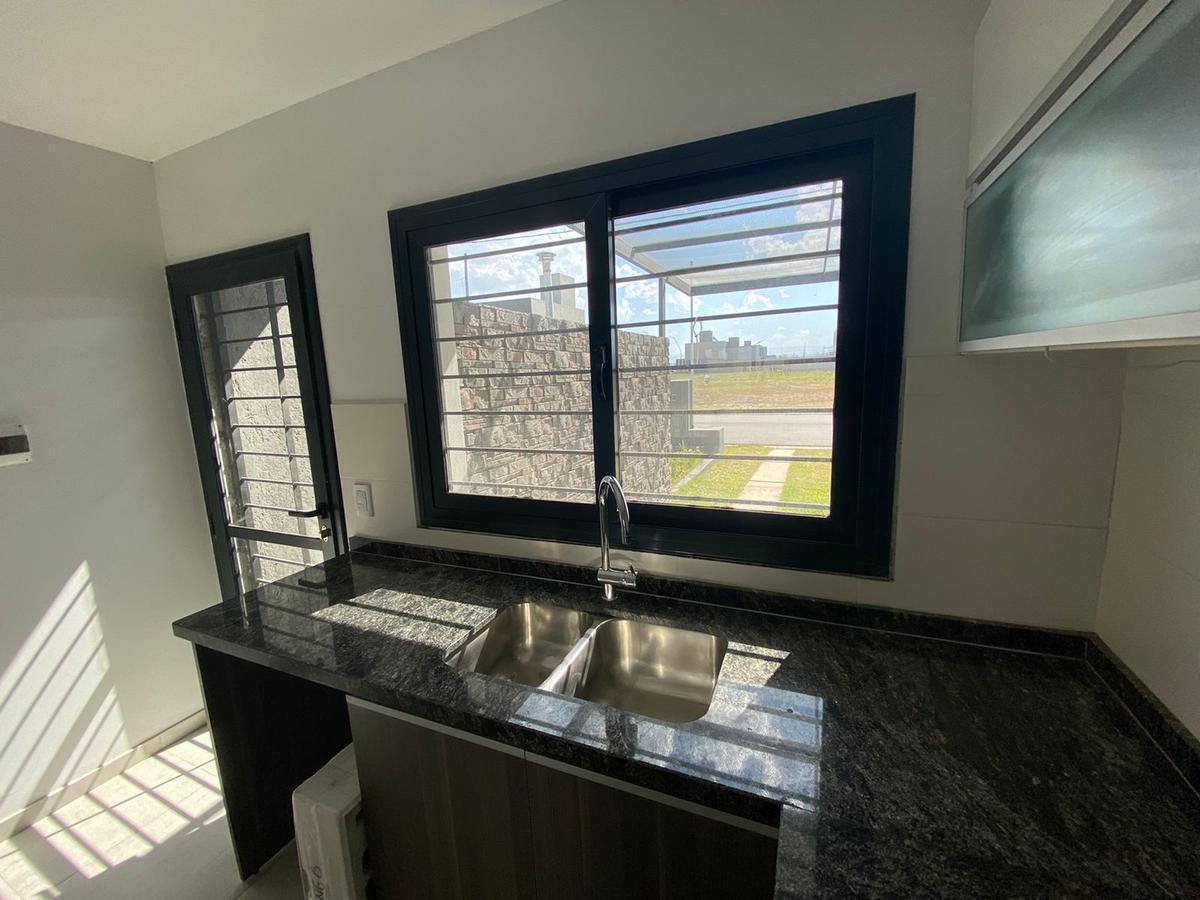 Foto de ALQUILER| Duplex 3 Dorm. en Solares de Manantiales - THO4026551, imagen 2