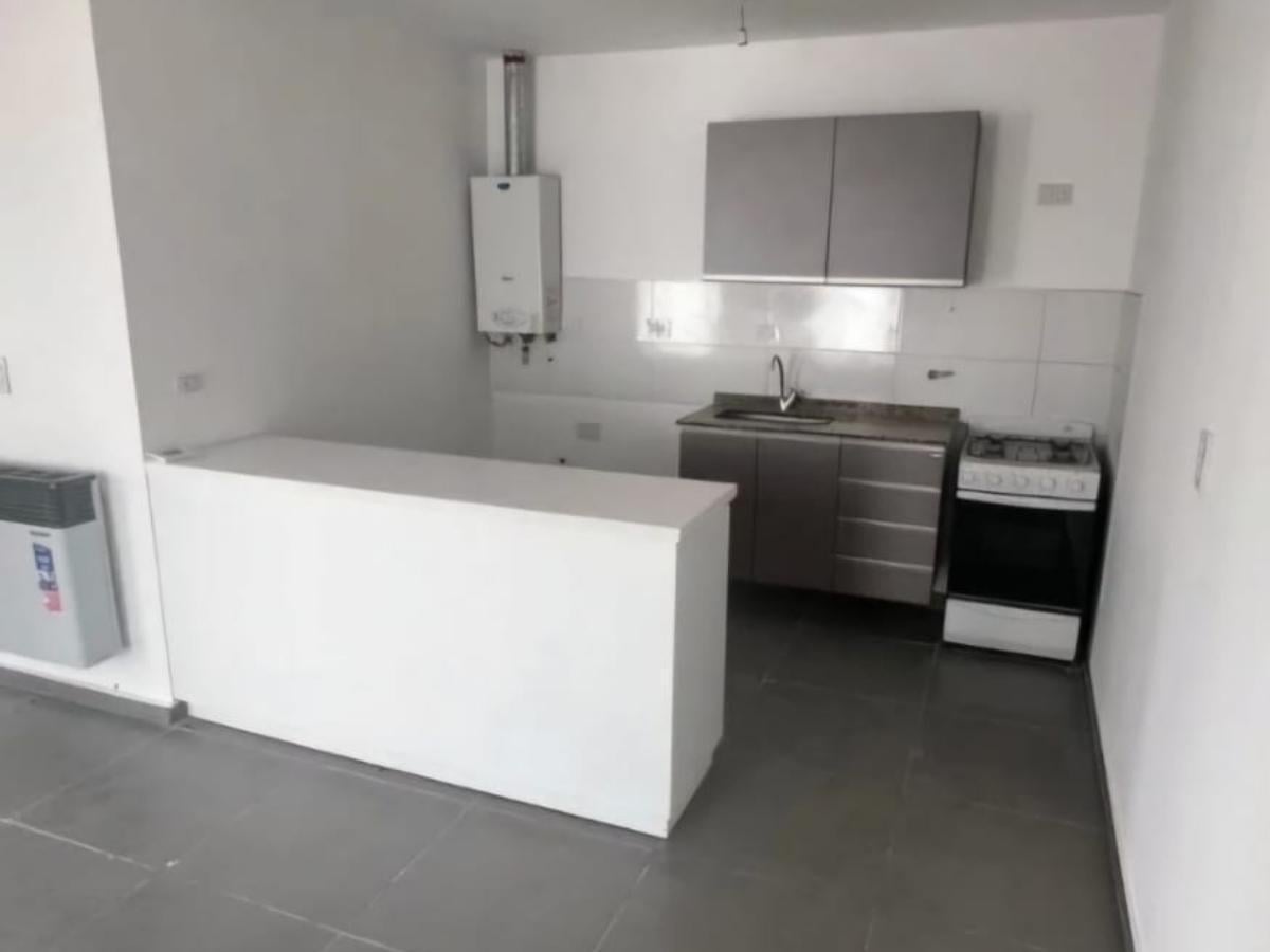 Foto de VENTA | Dúplex 3 Dormitorios con Quincho y Pileta en La Calera B°, imagen 5