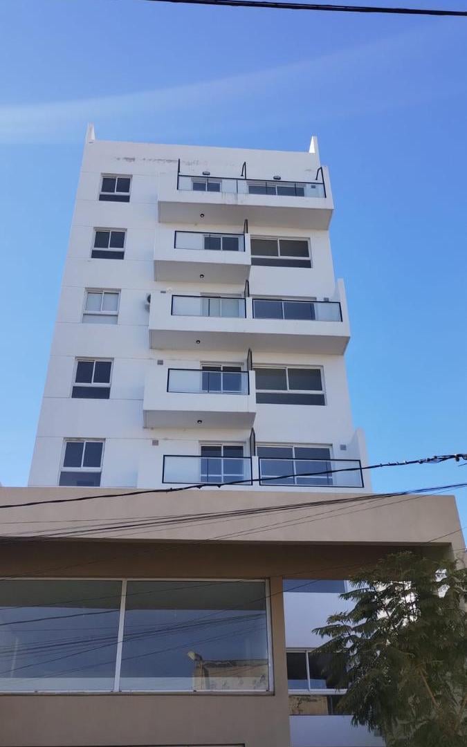Foto de VENTA | Local Ubicado en el Barrio Alberdi con Orientación Frente, imagen 1