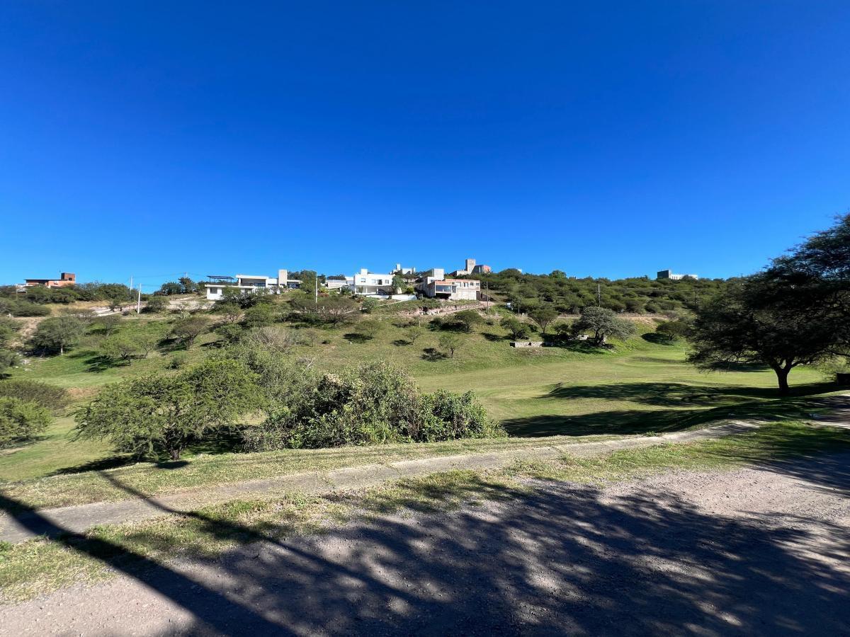 Foto de VENTA | Terreno de 1004m² con escritura Excelente lote en Barrio, imagen 1