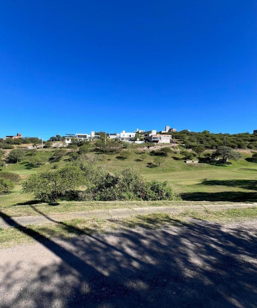 Foto de VENTA | Terreno de 1004m² con escritura Excelente lote en Barrio, imagen 3
