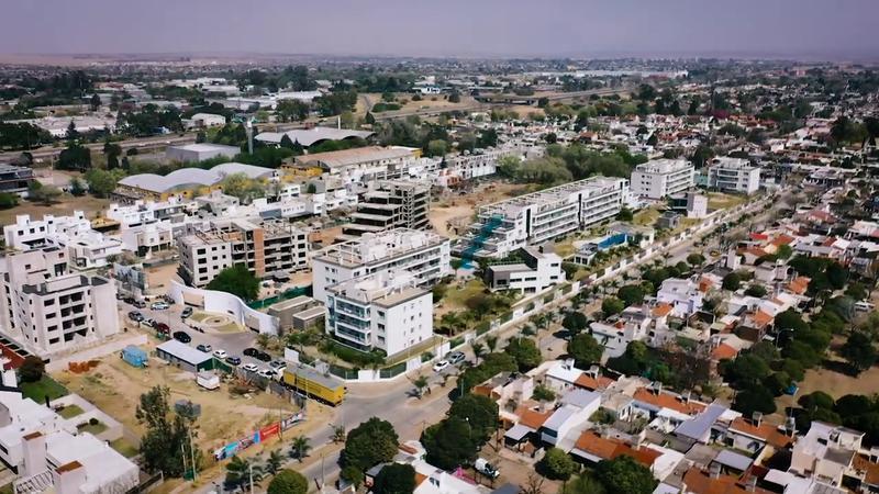 Foto de Venta 3 Dor en PLANTA BAJA | Barrio Privado Fontanas del Sur 2 |, imagen 1
