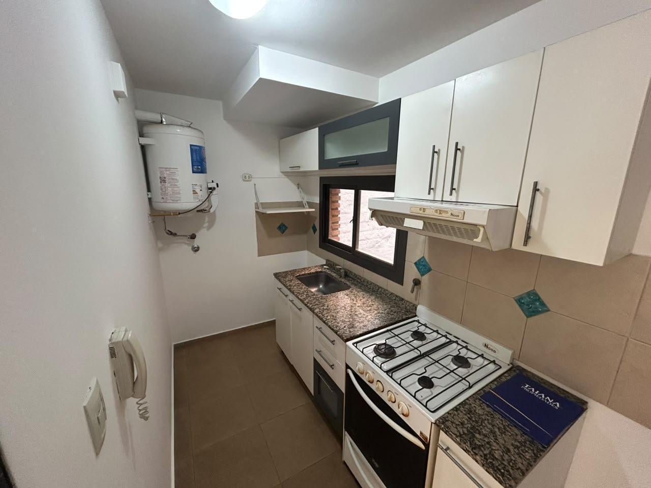 Foto de ALQUILER | Dpto 1 dorm, 1 baño - Con balcón y amplio placard de, imagen 1