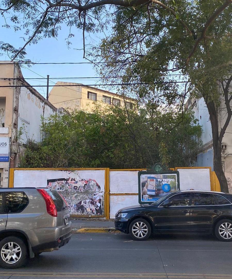 Foto de VENTA| TERRENO APTO CONSTRUCCIÓN EDIFICIO en ALBERDI, imagen 2