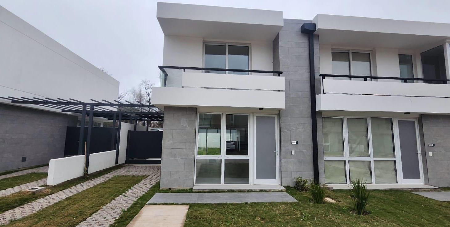 VENTA| CASA 2 dorm en ZONA NORTE - LAS VERAS