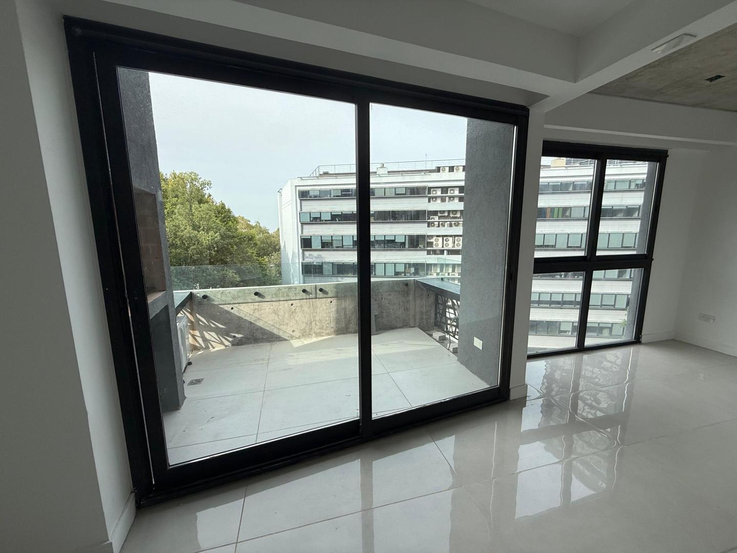 Dúplex a estrenar con terraza propia a metros del Río