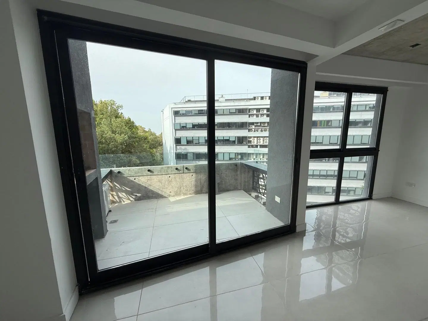 Dúplex a estrenar con terraza propia a metros del Río 3