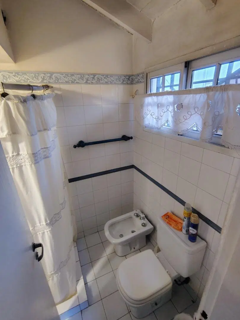 CHALET 1 PLANTA C/PILETA BARRIO PLANTENSE 8