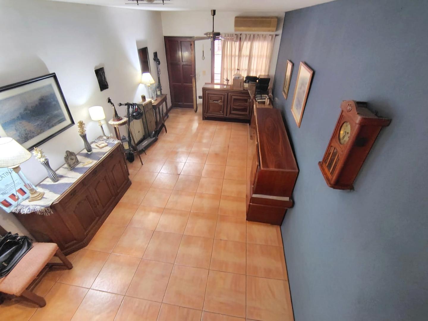 Foto de Triplex 3 Dorm con Jardín y Cochera en Olivos | Apto credito, imagen 3