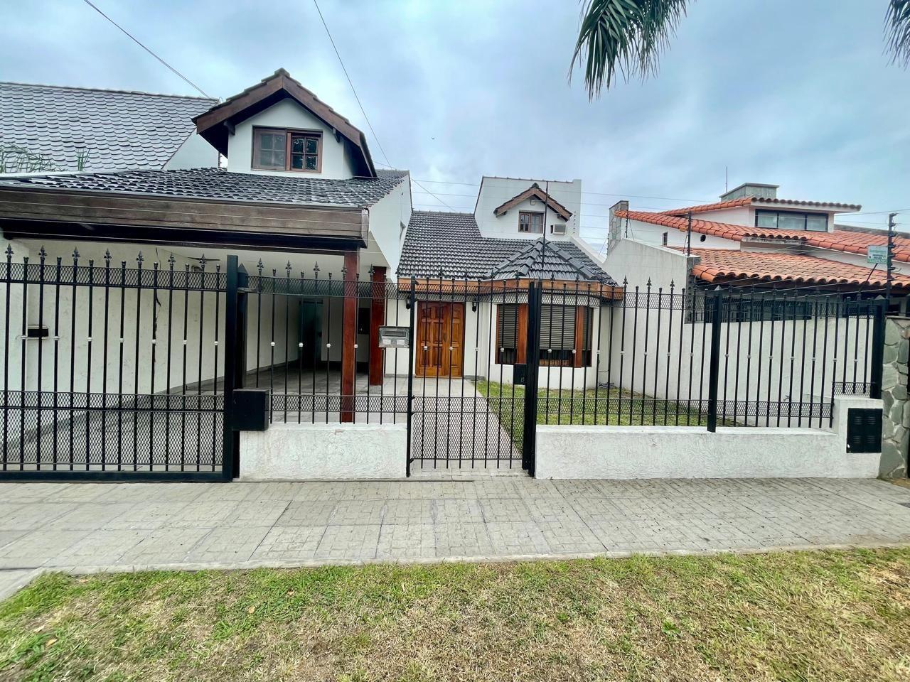 VENTA CHALET 5 AMB-APTA CREDITO-CASTELAR NORTE