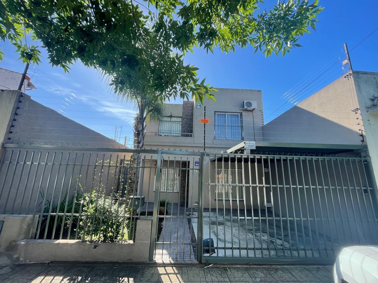 Venta casa minimalista 4 amb -Ituzaingo Norte