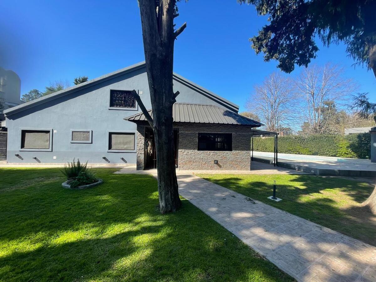 Casa 7 amb 3 dorm. | De la Carreta al 600