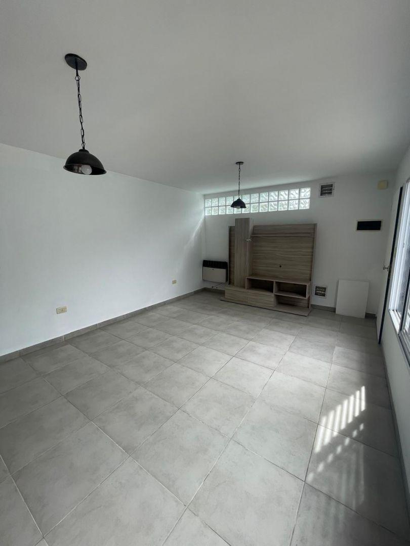 Foto de Venta de Casa 2 Ambientes en Centro, Ituzaingó, imagen 4