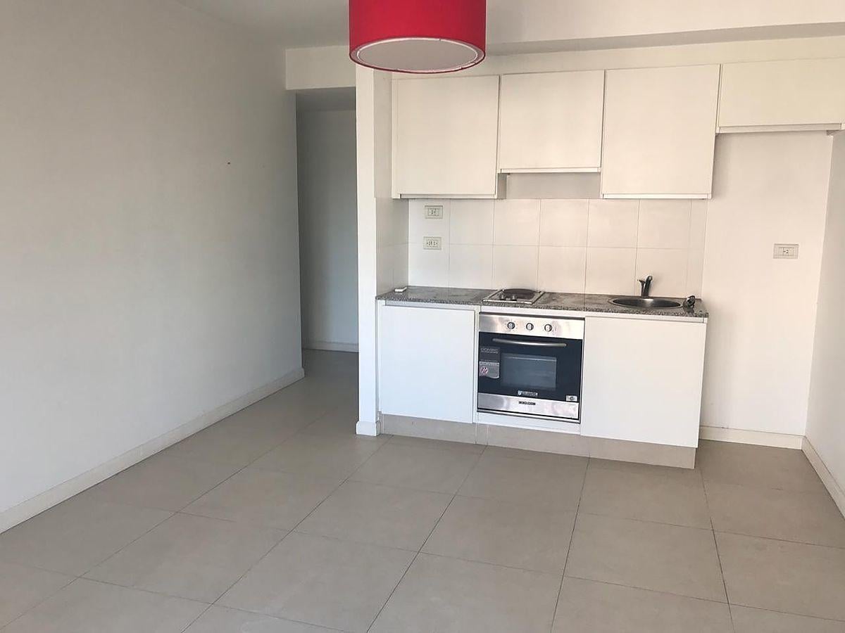 Foto de Departamento En Alquiler En Castelar Norte, imagen 3
