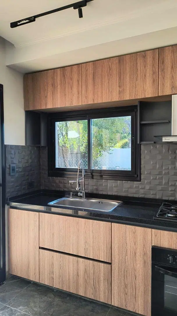 Venta de Casa minimalista en Parque Leloir, a estrenar 2