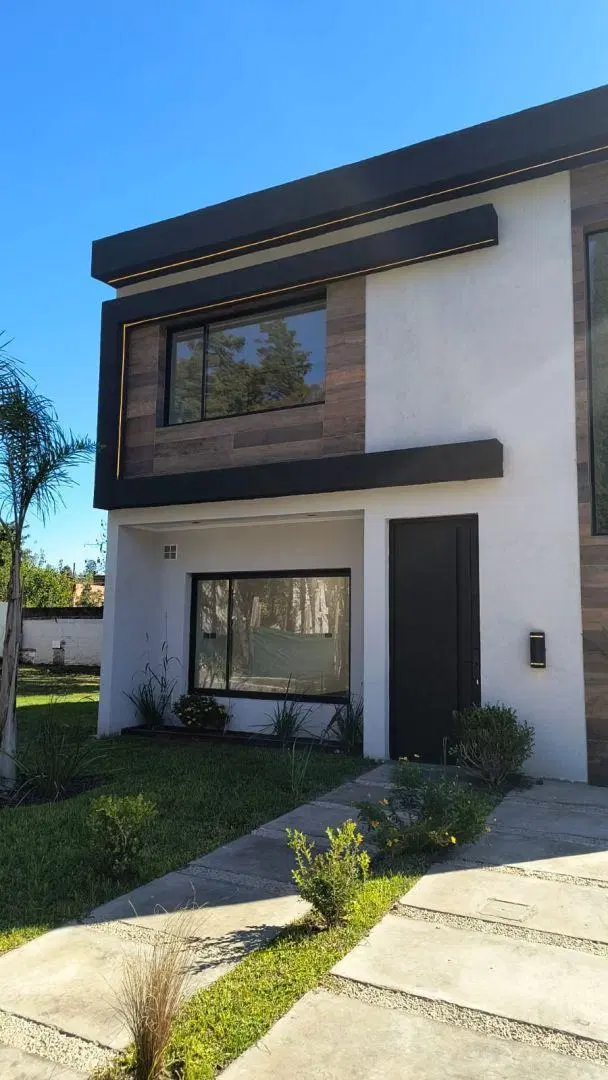 Venta de Casa minimalista en Parque Leloir, a estrenar 2