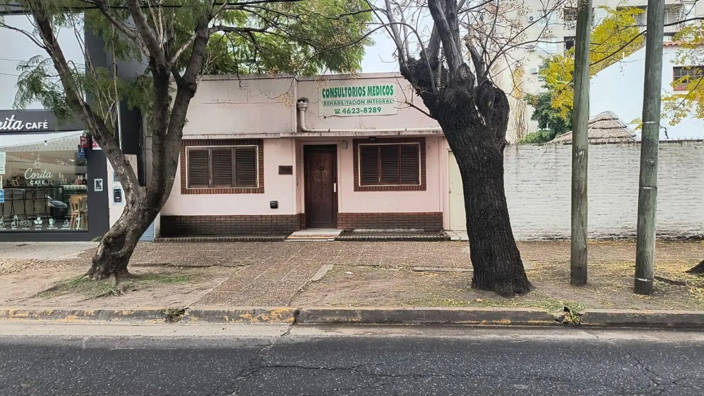 VENTA CASA ALTO PROFESIONAL - ITUZAINGO NORTE 1