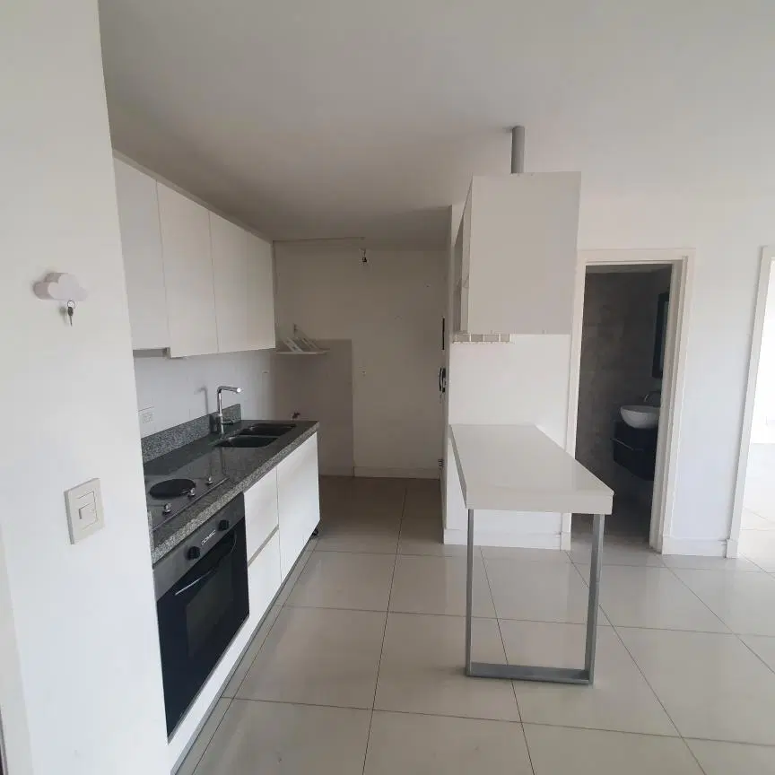 VENTA DEPARTAMENTO 2 AMBIENTES AL FRENTE CON COCHERA Y TERRAZA 1