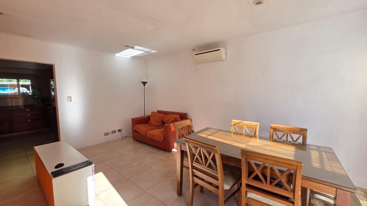 Foto de Venta de Casa 4 Ambientes en Villa Udaondo, Ituzaingó, imagen 1