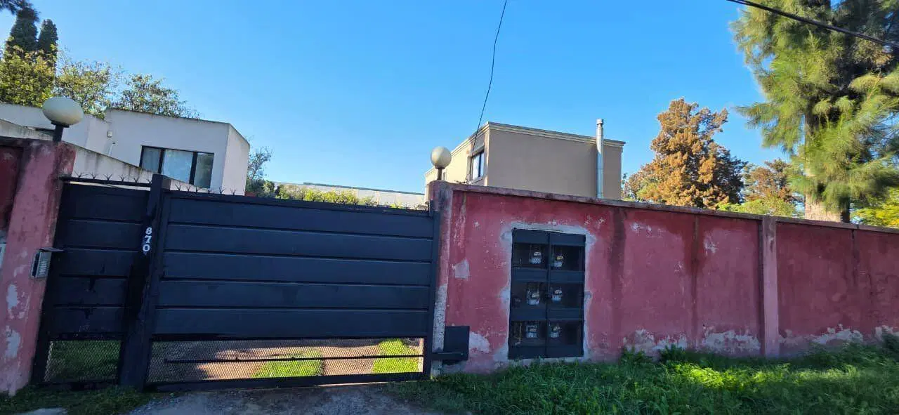 Venta de Casa 4 Ambientes en Villa Udaondo, Ituzaingó 2